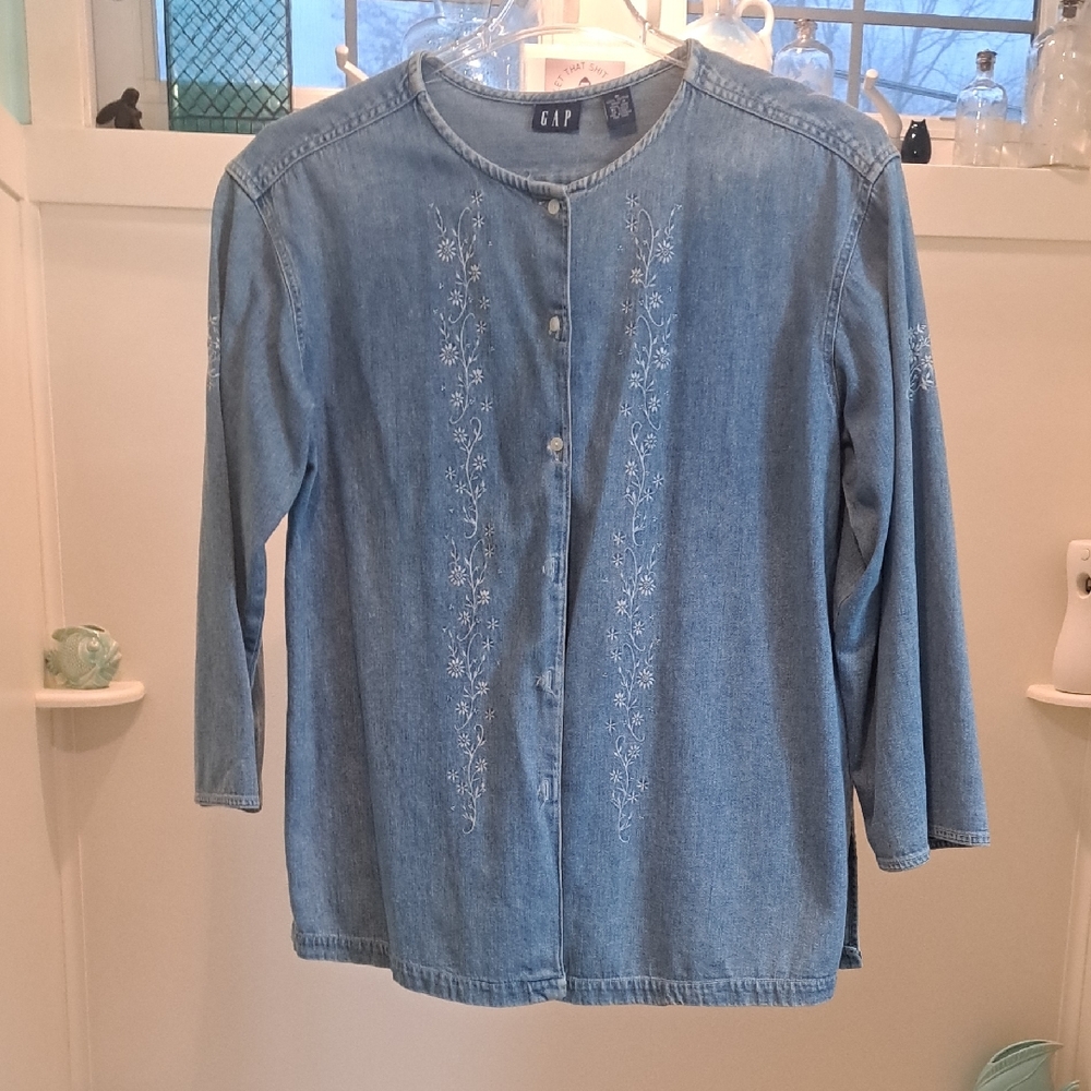 Vintage Embroidered Gap Denim Shirt Jacket